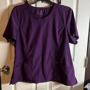 Cherokee infinity eggplant 2X top and 2XP eggplant scrub set.